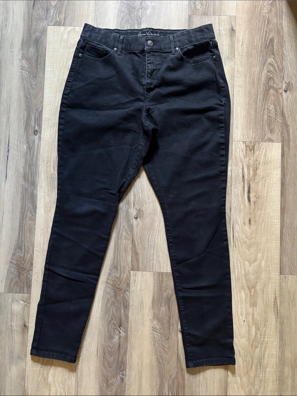 Gloria Vanderbilt Black Curvy Women’s Jeans - Black Size 14 High rise excellent